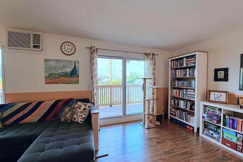 MLS® A2235819 - Unit #1 6505 36 Avenue NW in Bowness Calgary, Residential