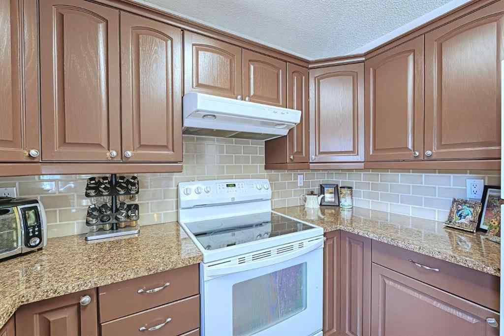 MLS® A2235819 - Unit #1 6505 36 Avenue NW in Bowness Calgary, Residential