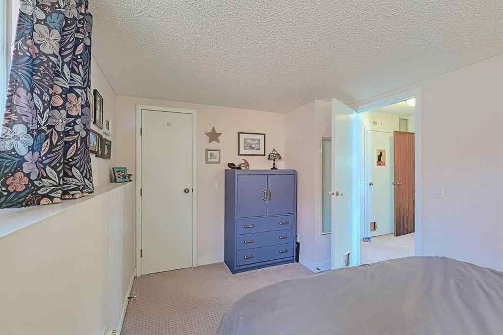MLS® A2235819 - Unit #1 6505 36 Avenue NW in Bowness Calgary, Residential
