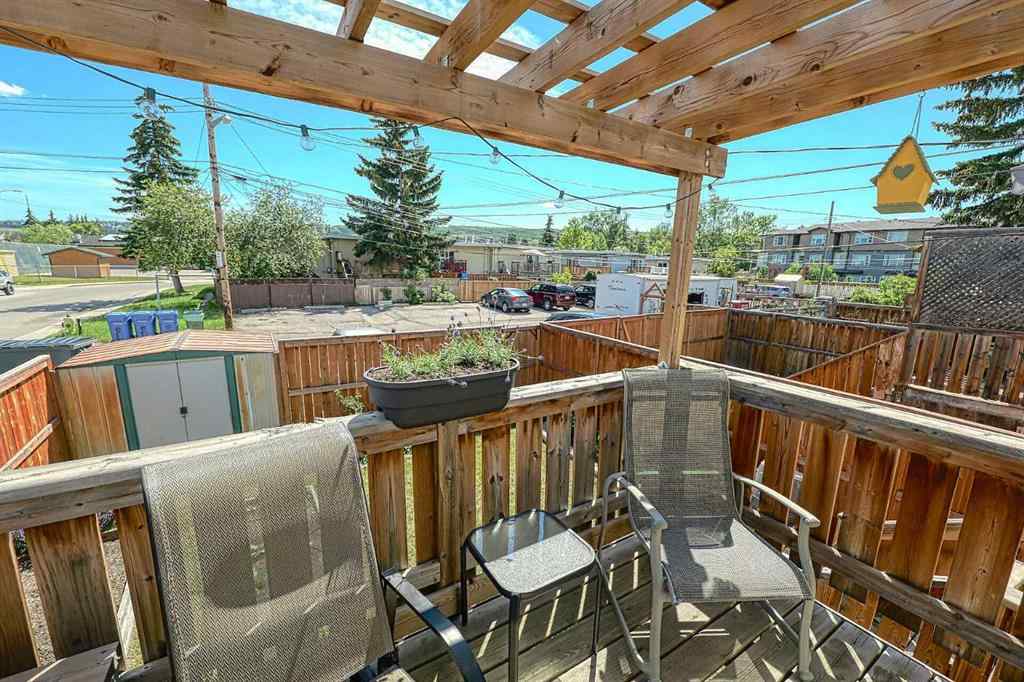 MLS® A2235819 - Unit #1 6505 36 Avenue NW in Bowness Calgary, Residential