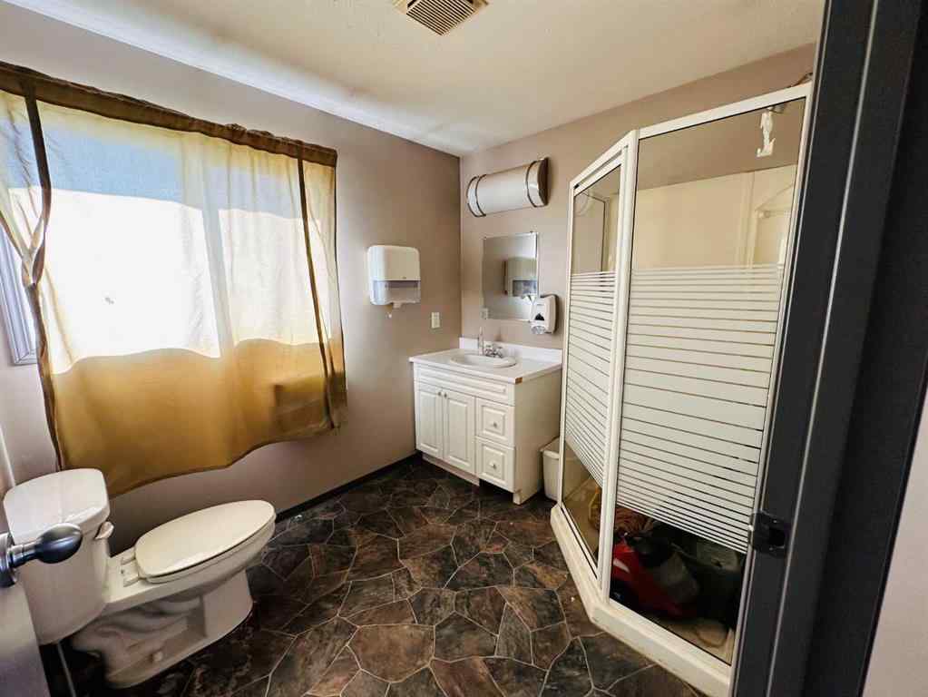 MLS® A2235820 - 4212 40 Avenue  in NONE Valleyview, Commercial
