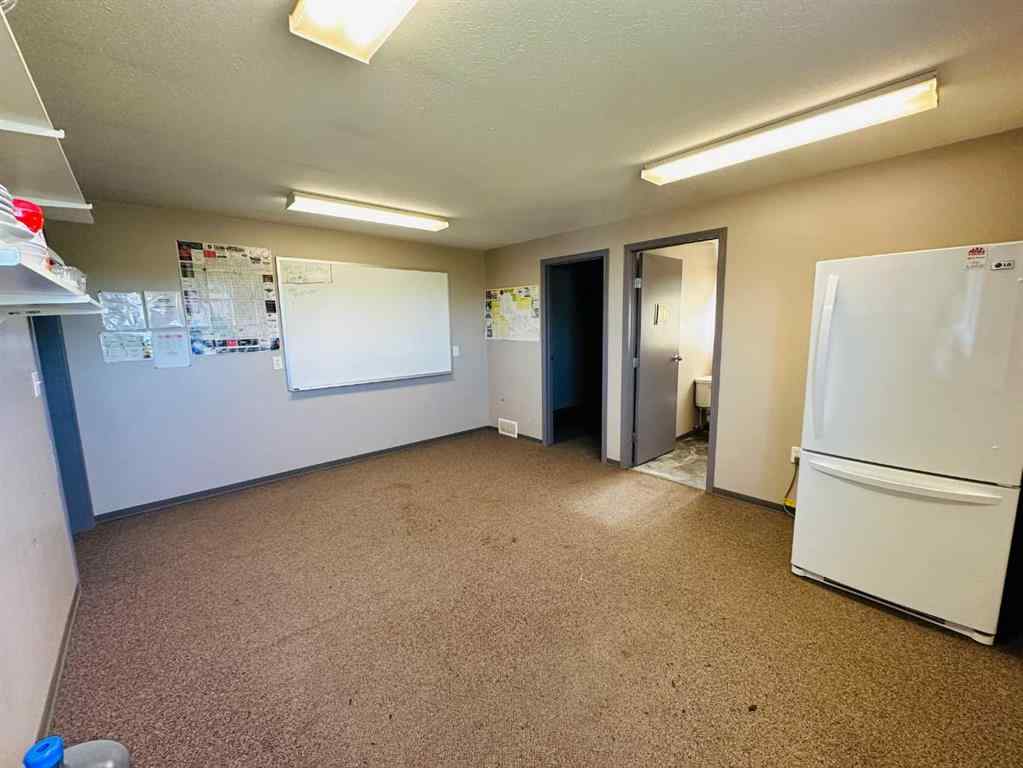 MLS® A2235820 - 4212 40 Avenue  in NONE Valleyview, Commercial