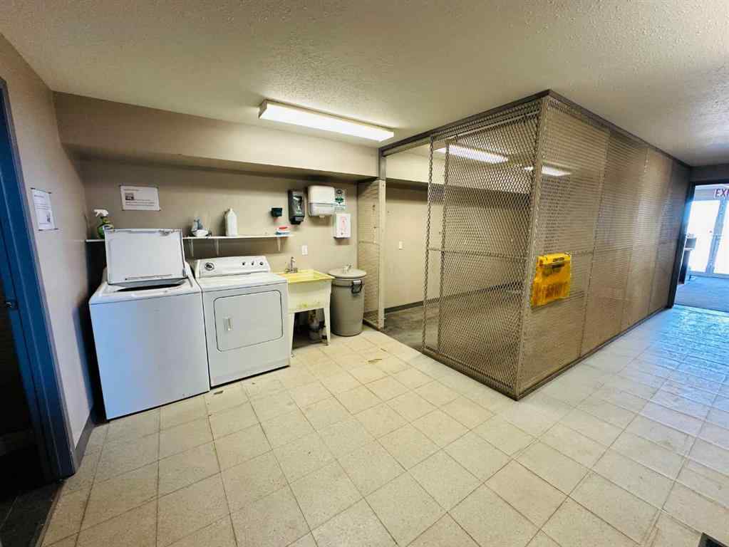 MLS® A2235825 - 4212 40 Avenue  in NONE Valleyview, Commercial