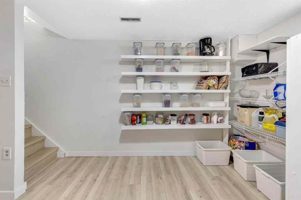MLS® A2235872 - 440 Foritana Road SE in Forest Heights Calgary, Residential
