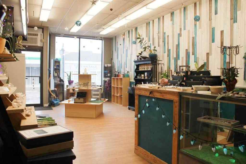 MLS® A2235877 - 5023 50 Avenue  in Central Ponoka Ponoka, Commercial