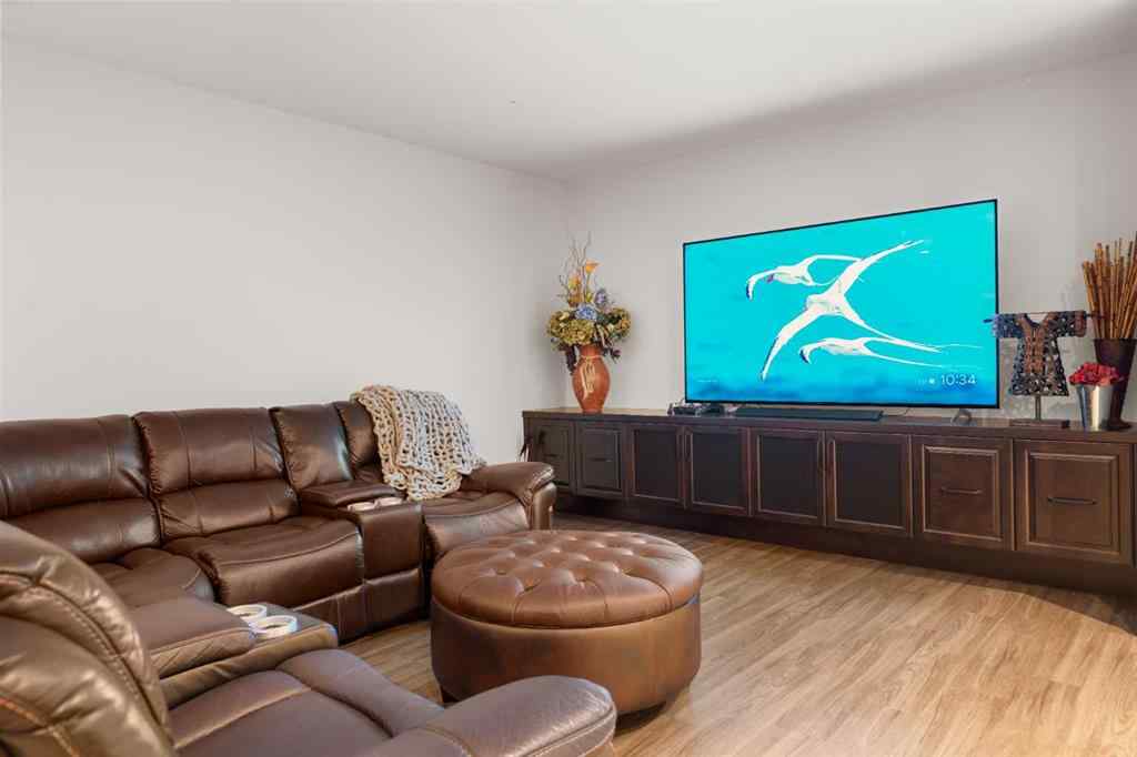 MLS® A2235880 - 19 Mckendrick Point  in Springbank Rural Rocky View County, Residential