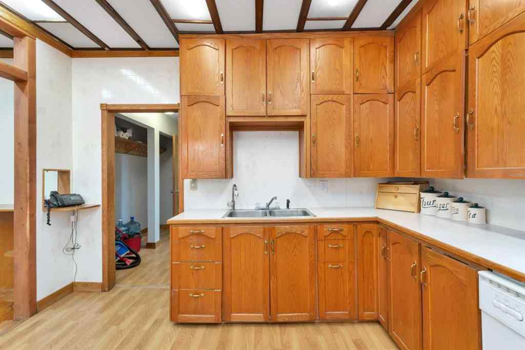 MLS® A2235881 - 32328 Range Road 42   in NONE Rural Mountain View County, Residential