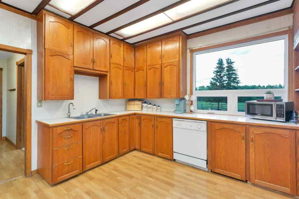 MLS® A2235881 - 32328 Range Road 42   in NONE Rural Mountain View County, Residential