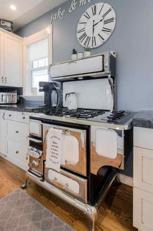 MLS® A2235882 - 2702 30 Street  in NONE Coaldale, Residential