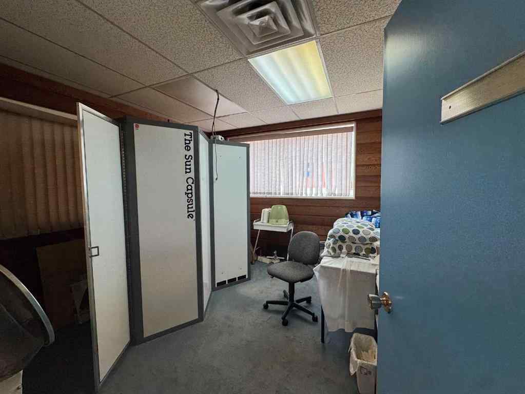 MLS® A2235886 - 5033 50 Avenue  in Central Commercial Core Ponoka, Commercial