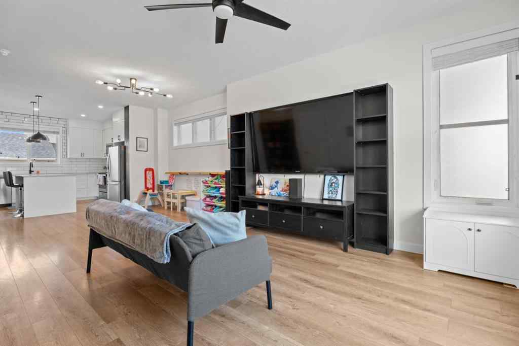 MLS® A2235889 - 11 D'arcy Boulevard  in D\'arcy Ranch Okotoks, Residential