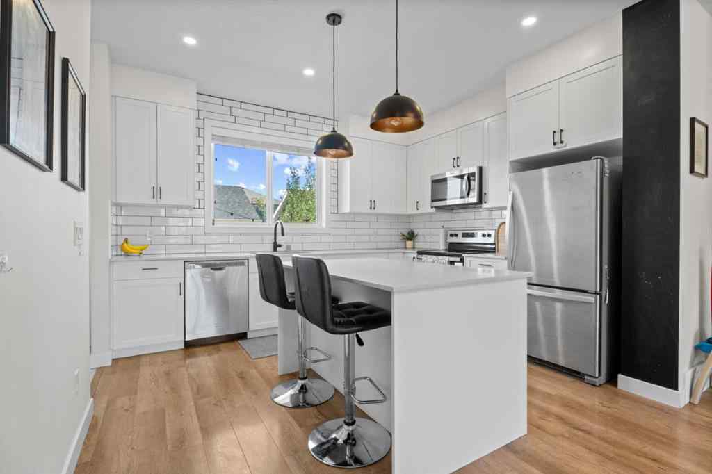 MLS® A2235889 - 11 D'arcy Boulevard  in D\'arcy Ranch Okotoks, Residential
