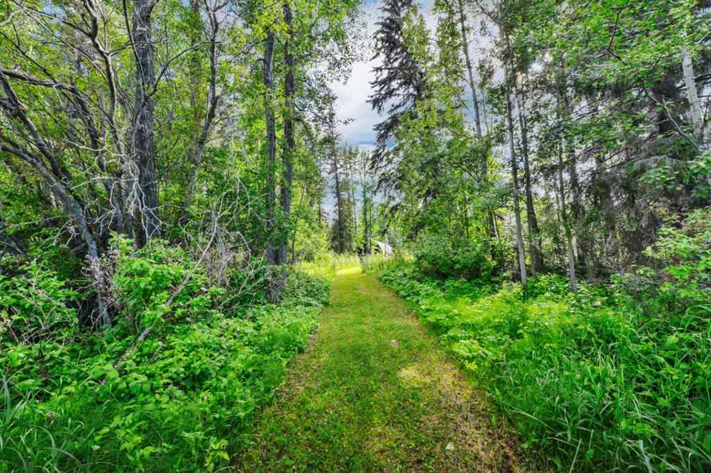 MLS® A2235916 - 77 61076 TWP 462a   in West Point Beach Rural Wetaskiwin No. 10, County of, Residential