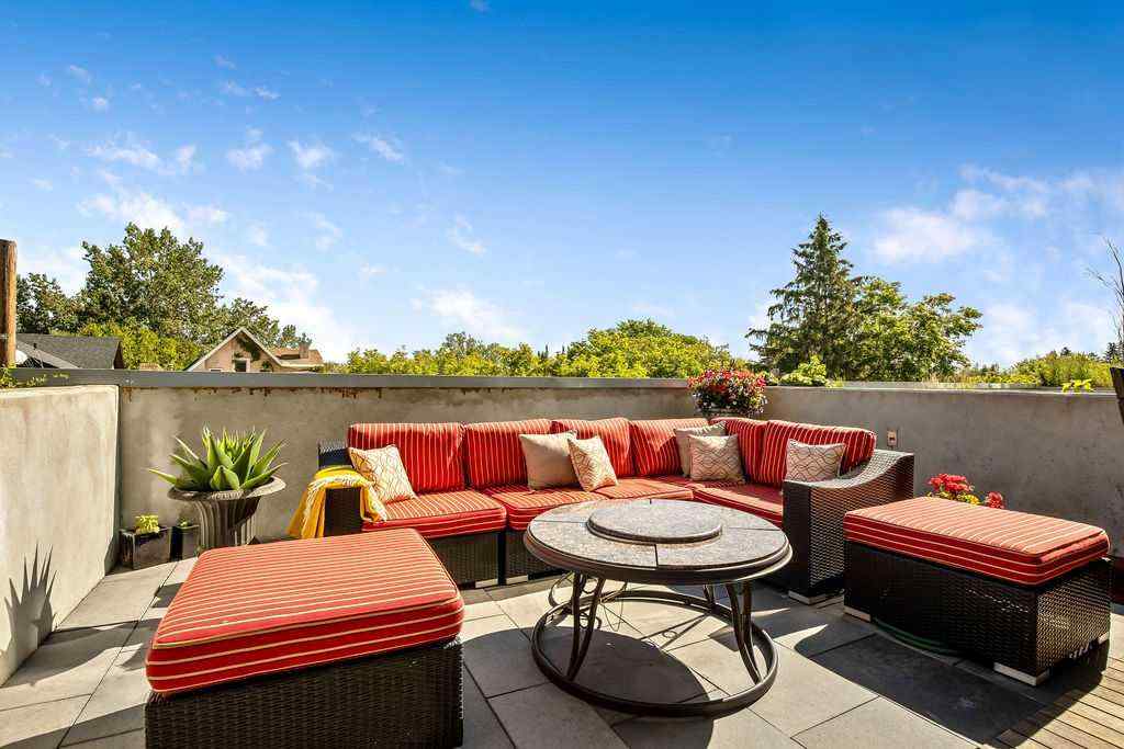 MLS® A2235920 - Unit #306 1020 9 Avenue SE in Inglewood Calgary, Residential
