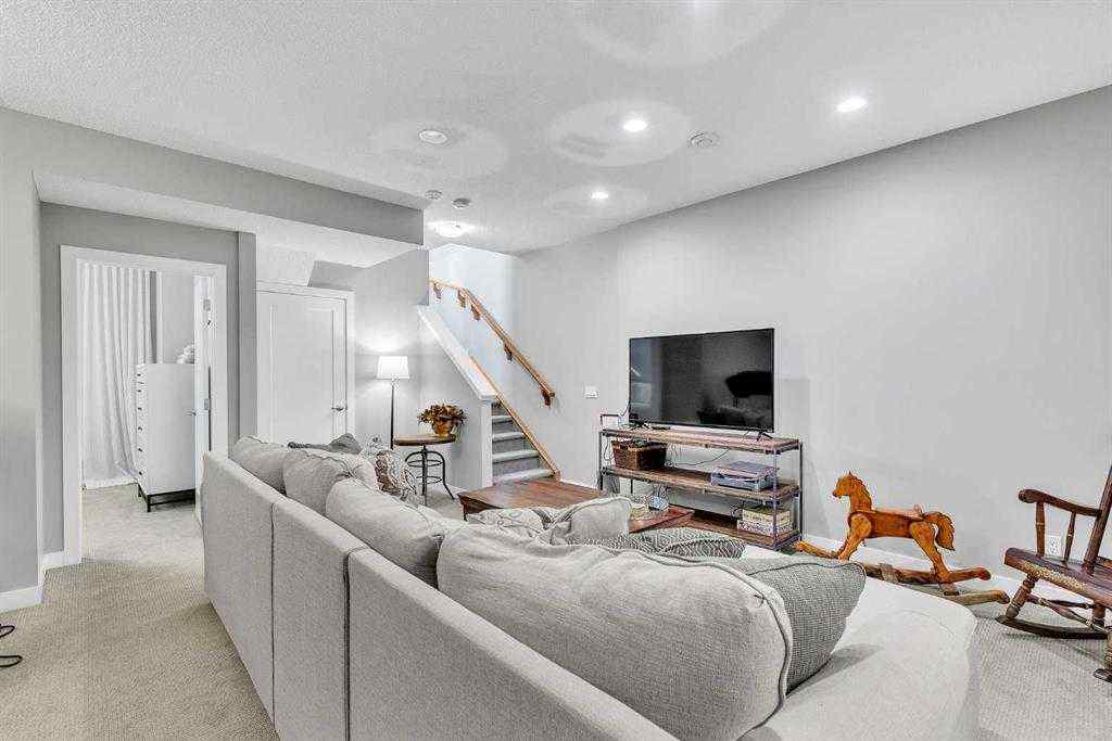 MLS® A2235940 - 333 Walgrove Terrace SE in Walden Calgary, Residential