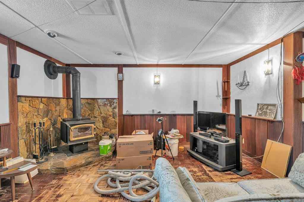 MLS® A2235961 - 218 Pinemeadow Road NE in Pineridge Calgary, Residential