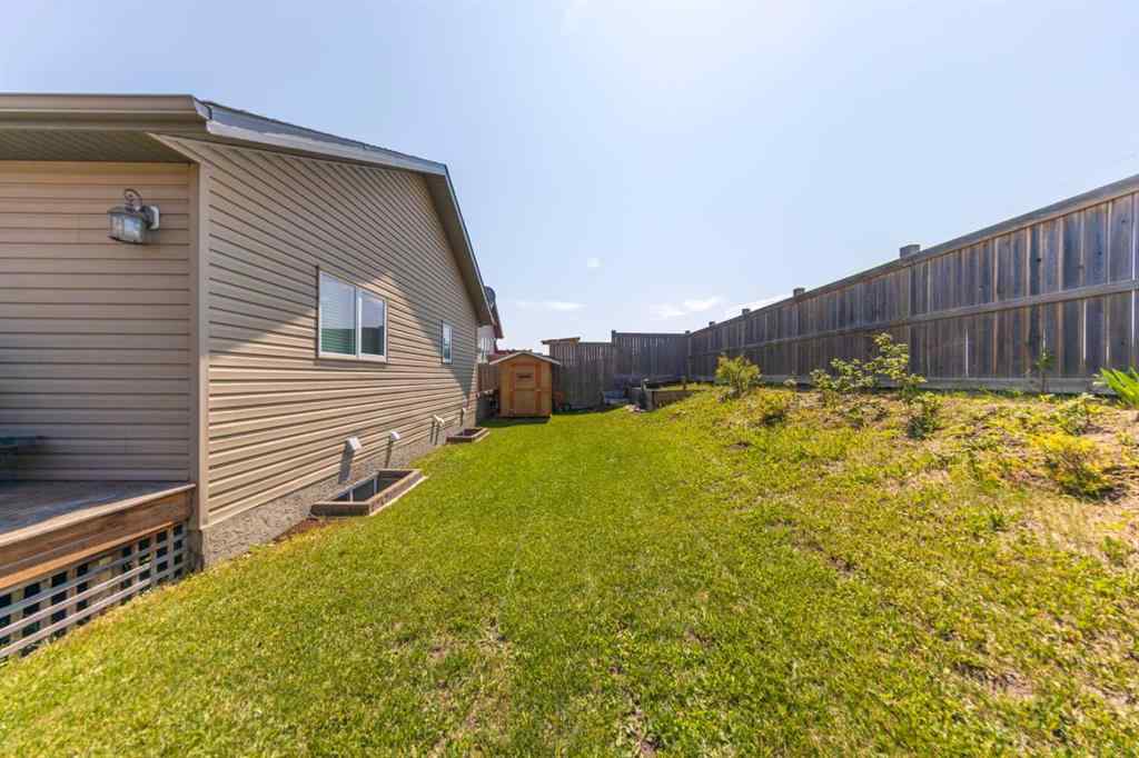 MLS® A2235968 - 4010 74 Avenue  in Parkview Estates Lloydminster, Residential