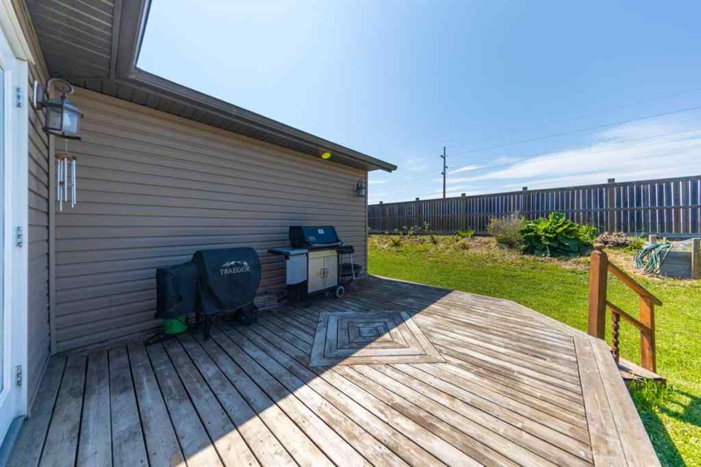 MLS® A2235968 - 4010 74 Avenue  in Parkview Estates Lloydminster, Residential