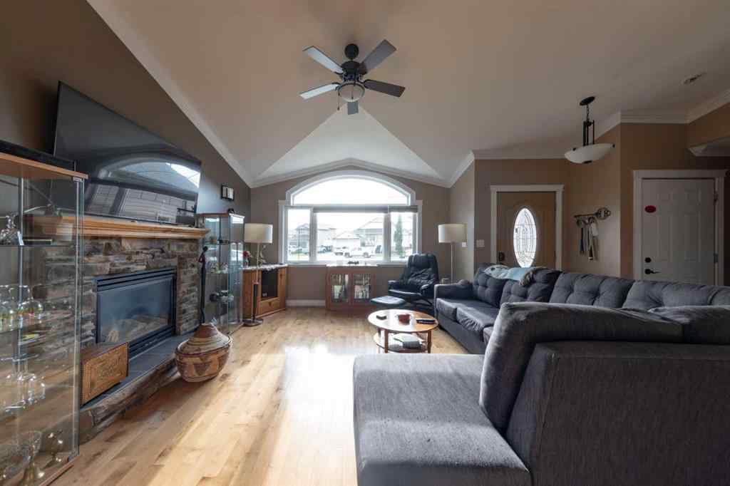 MLS® A2235968 - 4010 74 Avenue  in Parkview Estates Lloydminster, Residential