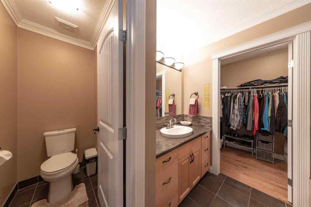 MLS® A2235968 - 4010 74 Avenue  in Parkview Estates Lloydminster, Residential