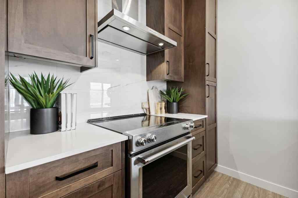 MLS® A2235982 - Unit #426 255 Les Jardins Park SE in Douglasdale/Glen Calgary, Residential