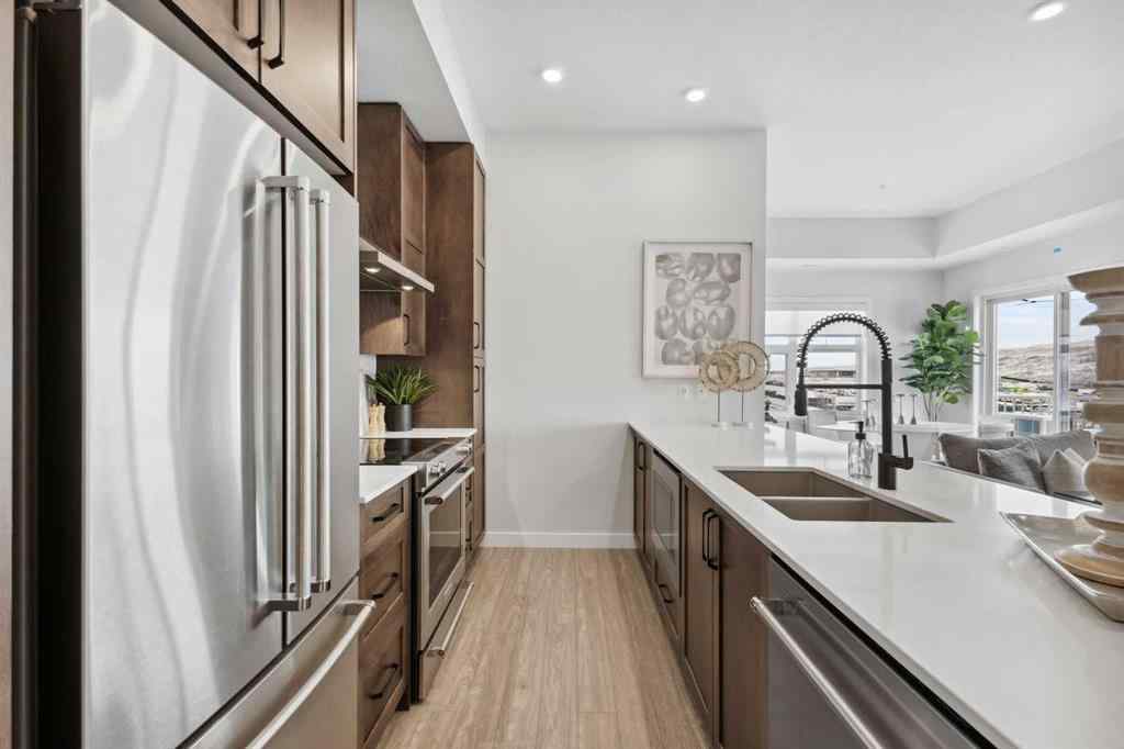 MLS® A2235982 - Unit #426 255 Les Jardins Park SE in Douglasdale/Glen Calgary, Residential