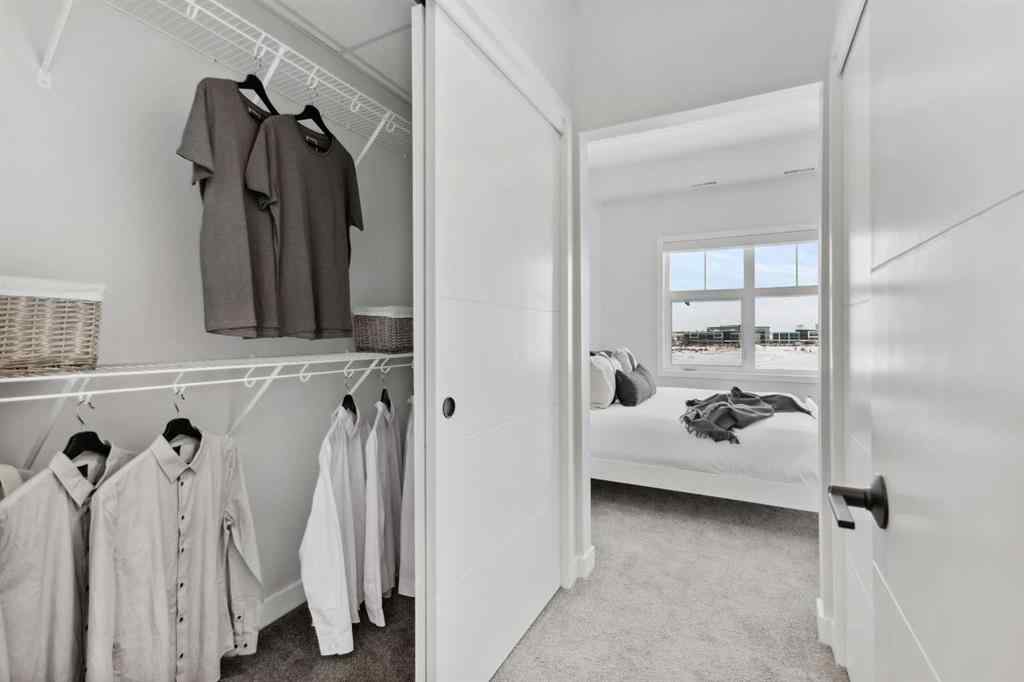 MLS® A2235982 - Unit #426 255 Les Jardins Park SE in Douglasdale/Glen Calgary, Residential