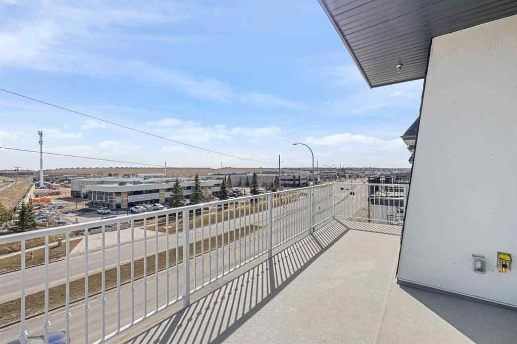 MLS® A2235982 - Unit #426 255 Les Jardins Park SE in Douglasdale/Glen Calgary, Residential