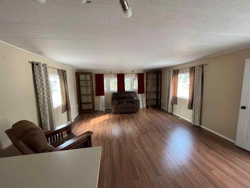 MLS® A2235989 - 616 Main Street  in NONE Milk River, Residential