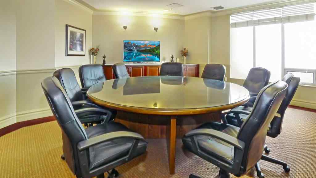 MLS® A2236029 - Unit #703 1718 14 Avenue NW in Hounsfield Heights/Briar Hill Calgary, Residential