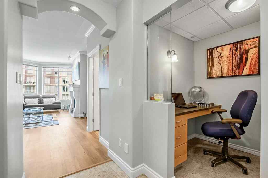 MLS® A2236029 - Unit #703 1718 14 Avenue NW in Hounsfield Heights/Briar Hill Calgary, Residential