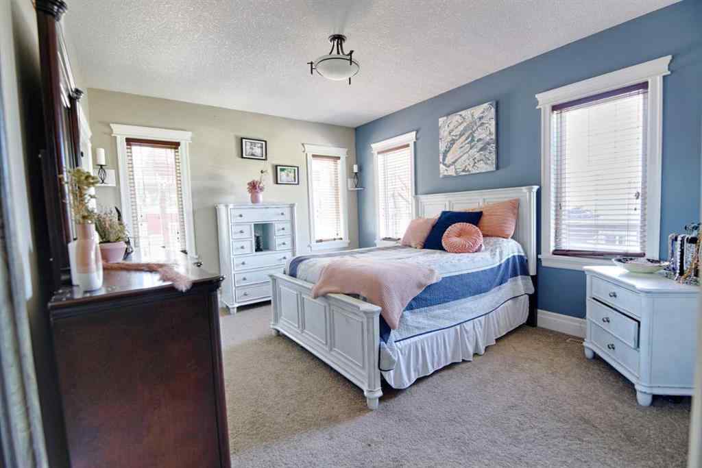 MLS® A2236066 - 521 12 Avenue W in NONE Barnwell, Residential