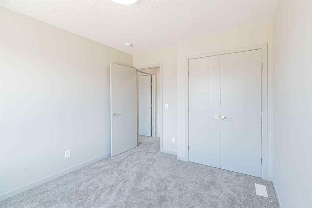 MLS® A2236067 - 914 Bayview Heights SW in Bayview Airdrie, Residential