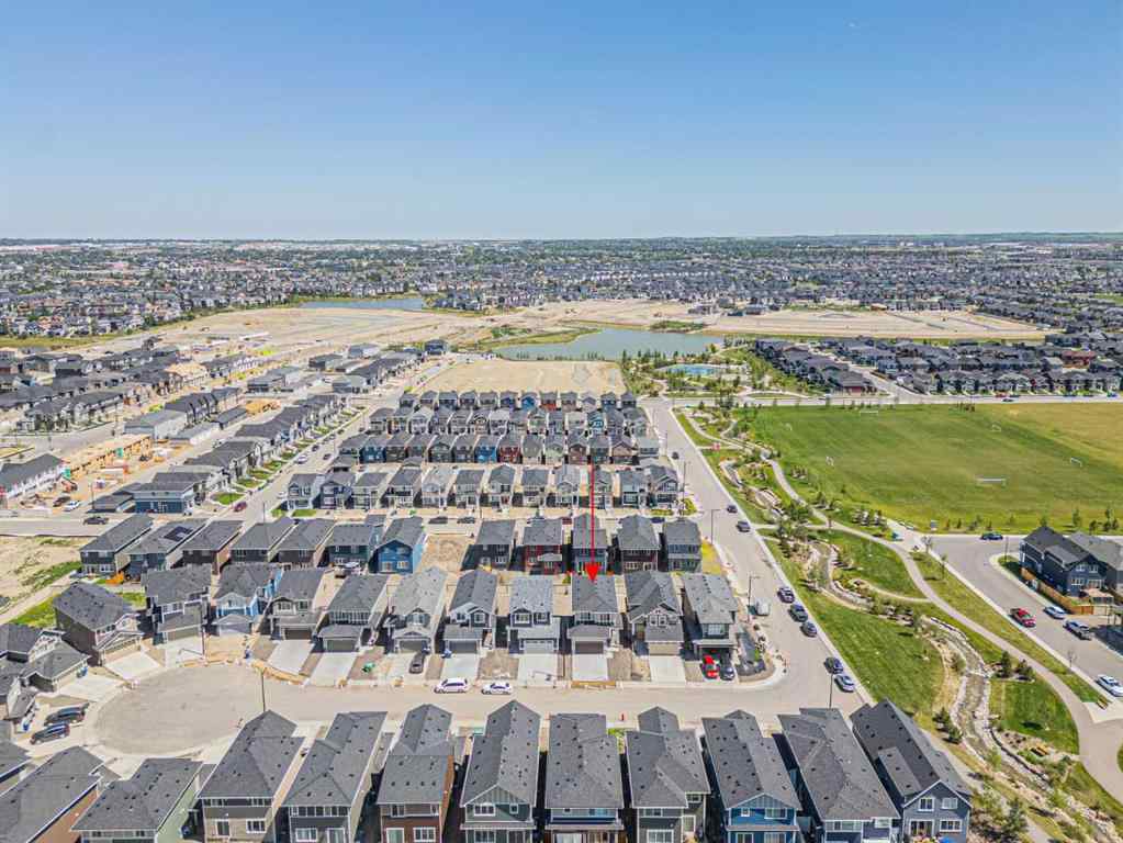 MLS® A2236067 - 914 Bayview Heights SW in Bayview Airdrie, Residential