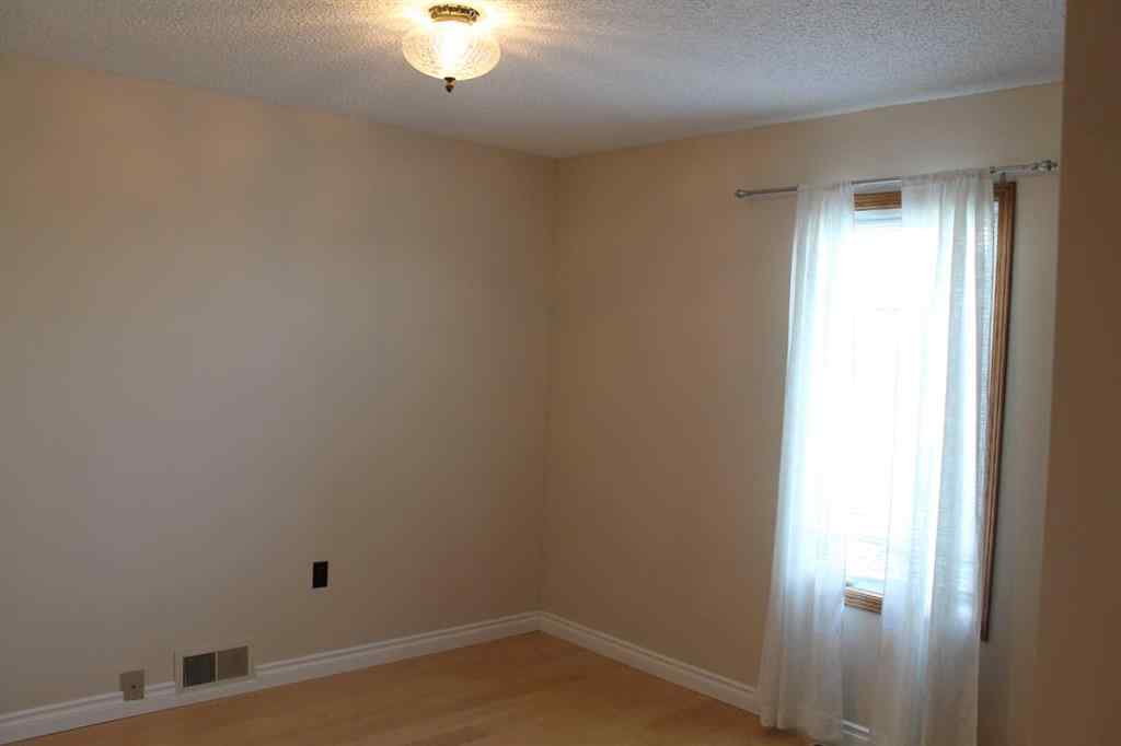 MLS® A2236071 - 10308 106 Street  in NONE Fairview, Residential