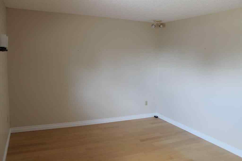 MLS® A2236071 - 10308 106 Street  in NONE Fairview, Residential