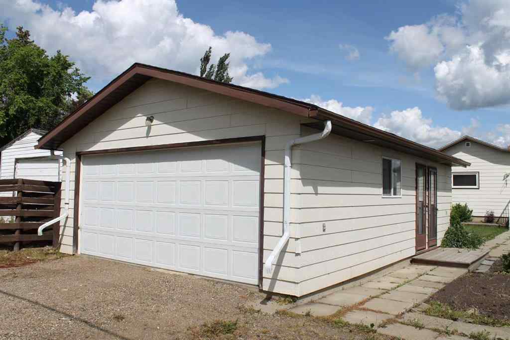 MLS® A2236071 - 10308 106 Street  in NONE Fairview, Residential