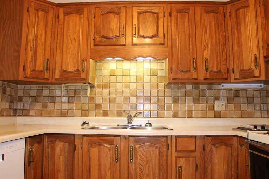 MLS® A2236071 - 10308 106 Street  in NONE Fairview, Residential