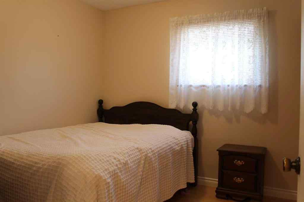 MLS® A2236071 - 10308 106 Street  in NONE Fairview, Residential
