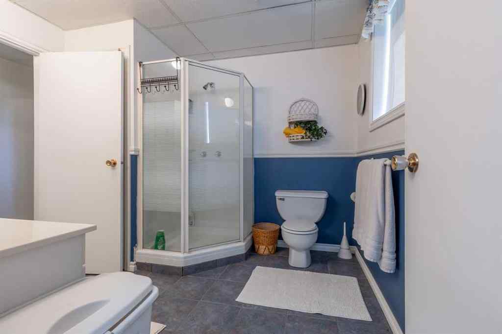 MLS® A2236076 - 45 Mountainview Crescent  in NONE Claresholm, Residential