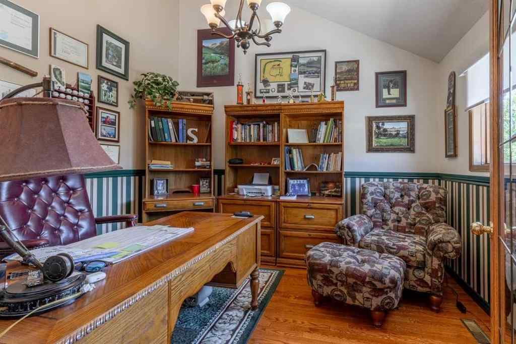 MLS® A2236076 - 45 Mountainview Crescent  in NONE Claresholm, Residential