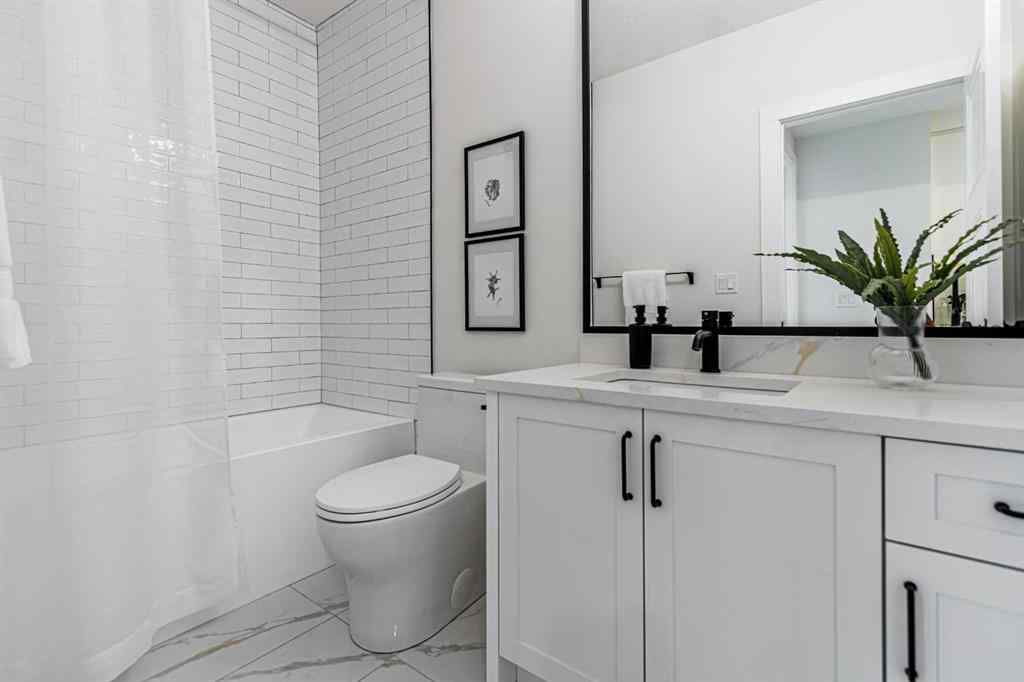 MLS® A2236126 - 533 35A Street NW in Parkdale Calgary, Residential