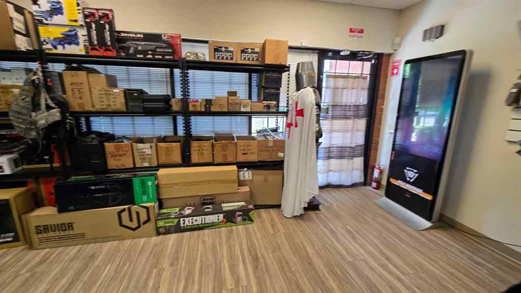 MLS® A2236141 - Unit #103 136 17 Avenue NE in Tuxedo Park Calgary, Commercial
