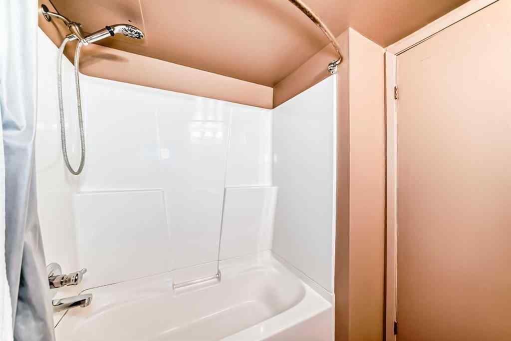 MLS® A2236142 - Unit #1104 145 Point Drive NW in Point McKay Calgary, Residential