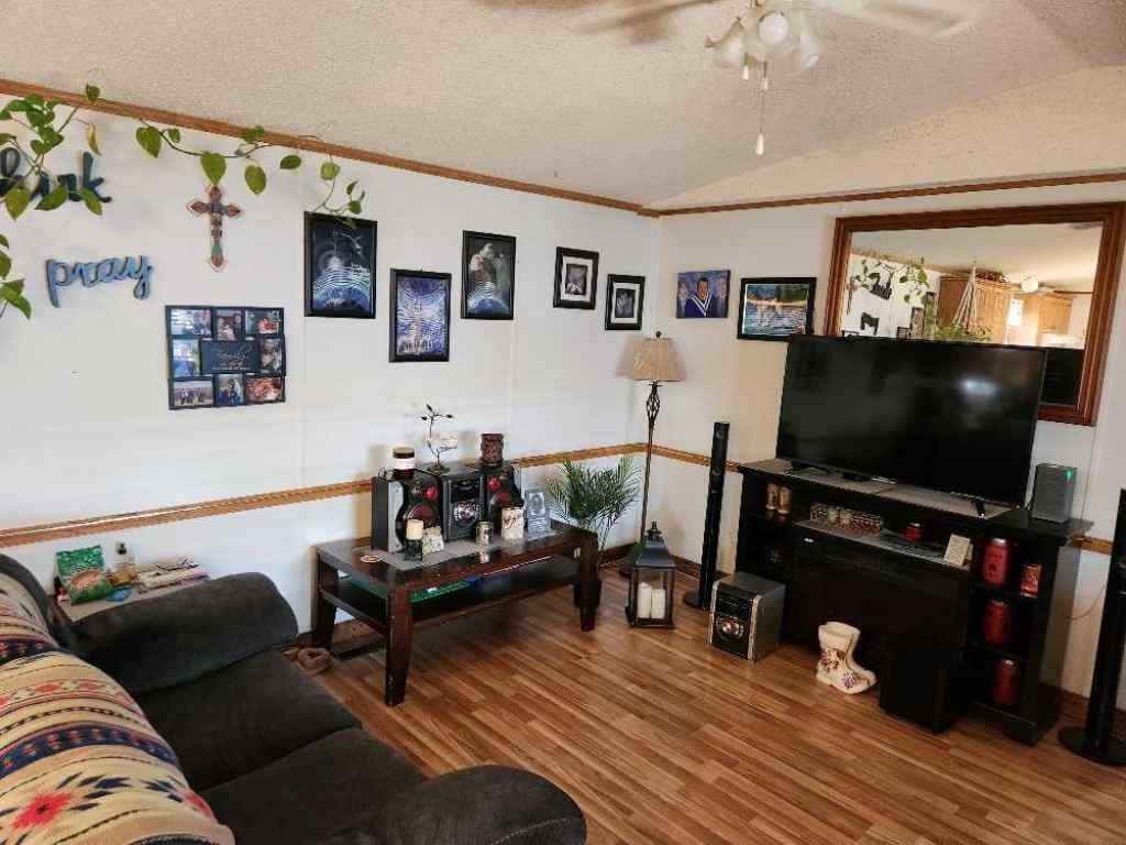 MLS® A2236151 - 46 5812 Street NW in NONE High Prairie, Residential
