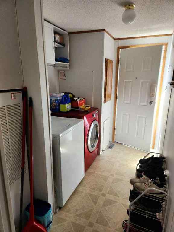 MLS® A2236151 - 46 5812 Street NW in NONE High Prairie, Residential