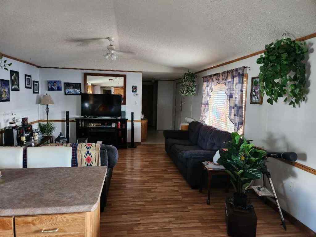 MLS® A2236151 - 46 5812 Street NW in NONE High Prairie, Residential