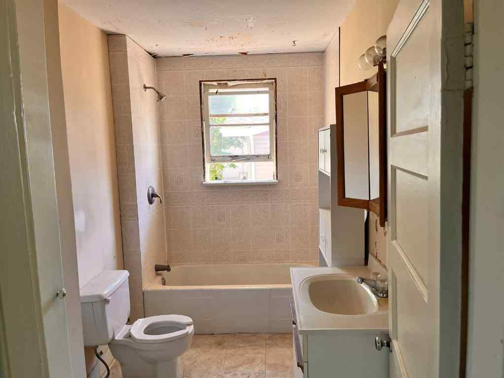 MLS® A2236173 - 201 4th Avenue E in NONE Bow Island, Residential