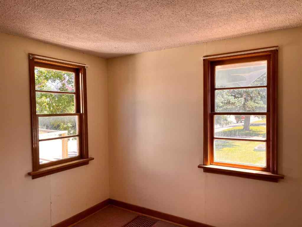 MLS® A2236173 - 201 4th Avenue E in NONE Bow Island, Residential