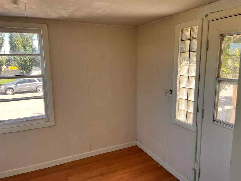 MLS® A2236173 - 201 4th Avenue E in NONE Bow Island, Residential